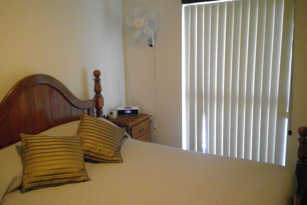 Queen size bed