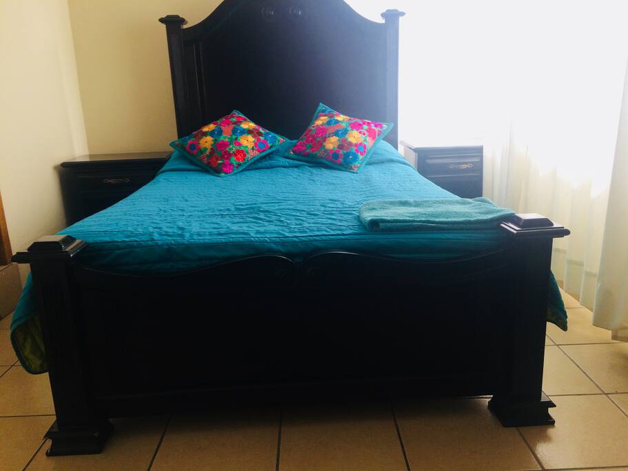 Cama matrimonial