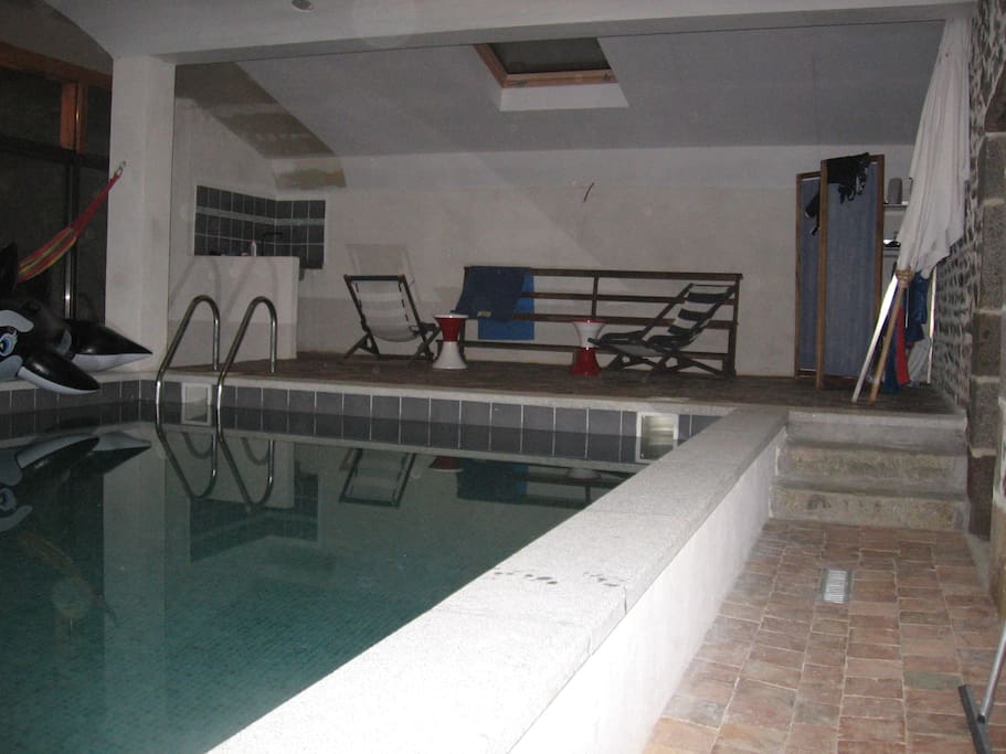 Piscine intérieure
