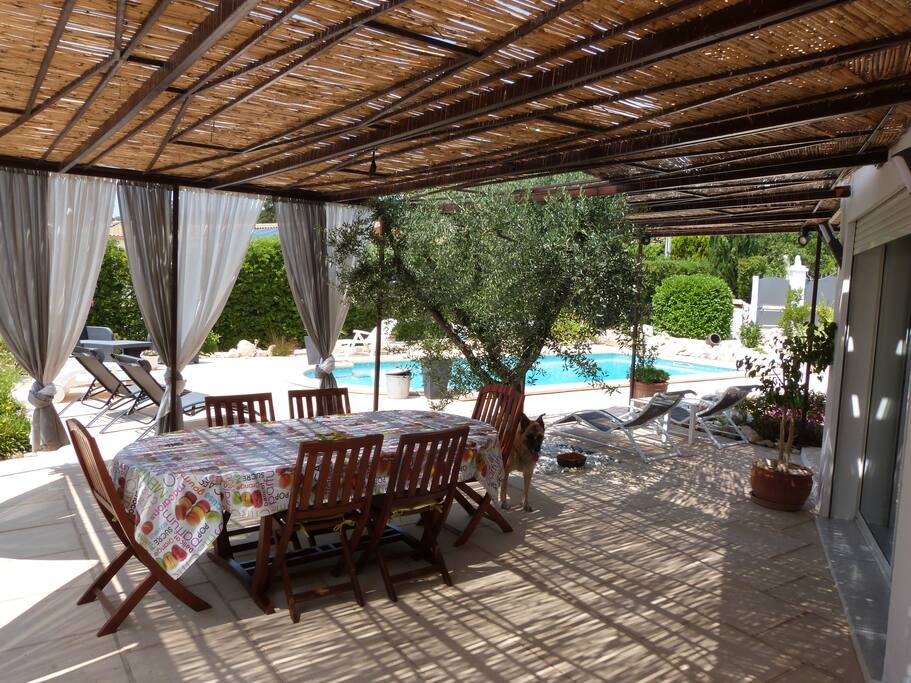 Pergola ombragée