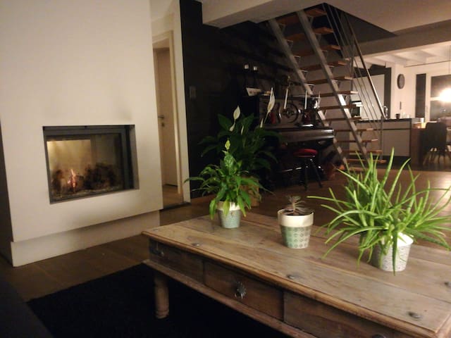 Cozy room at 10km from the airport