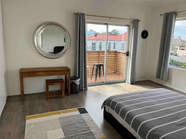 Huge four bedroom beach house. Parking on site.