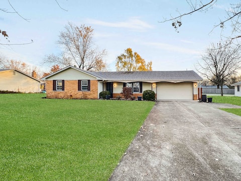 Hot Tub | Pool in Summer | Perfect lil’ Vaca
