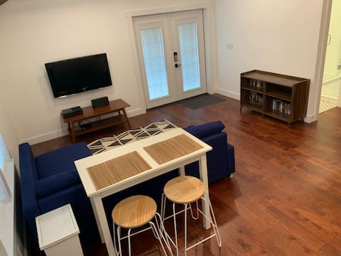 Popular Airbnb listing: The Loft in College Park in College Park