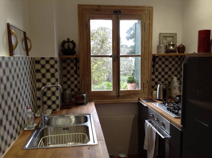 Chambre Avec Vue Dans Villa De Charme - Okzitanien