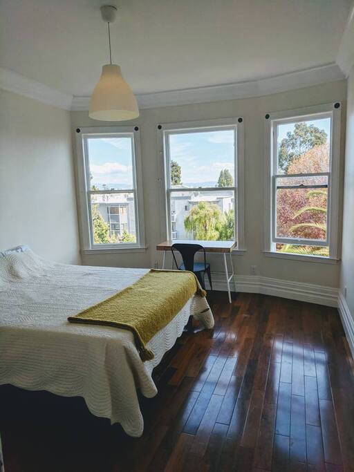 The room has a king bed with a deluxe mattress and a great view of the city (especially beautiful at night!)