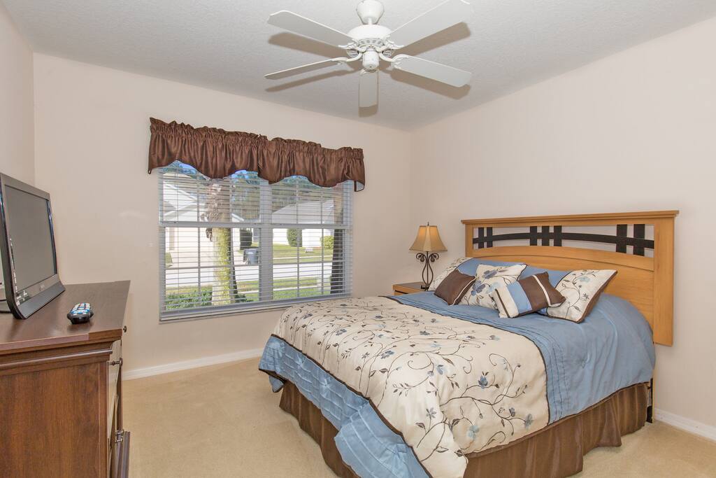 Bedroom, Indoors, Room, Bed, Furniture