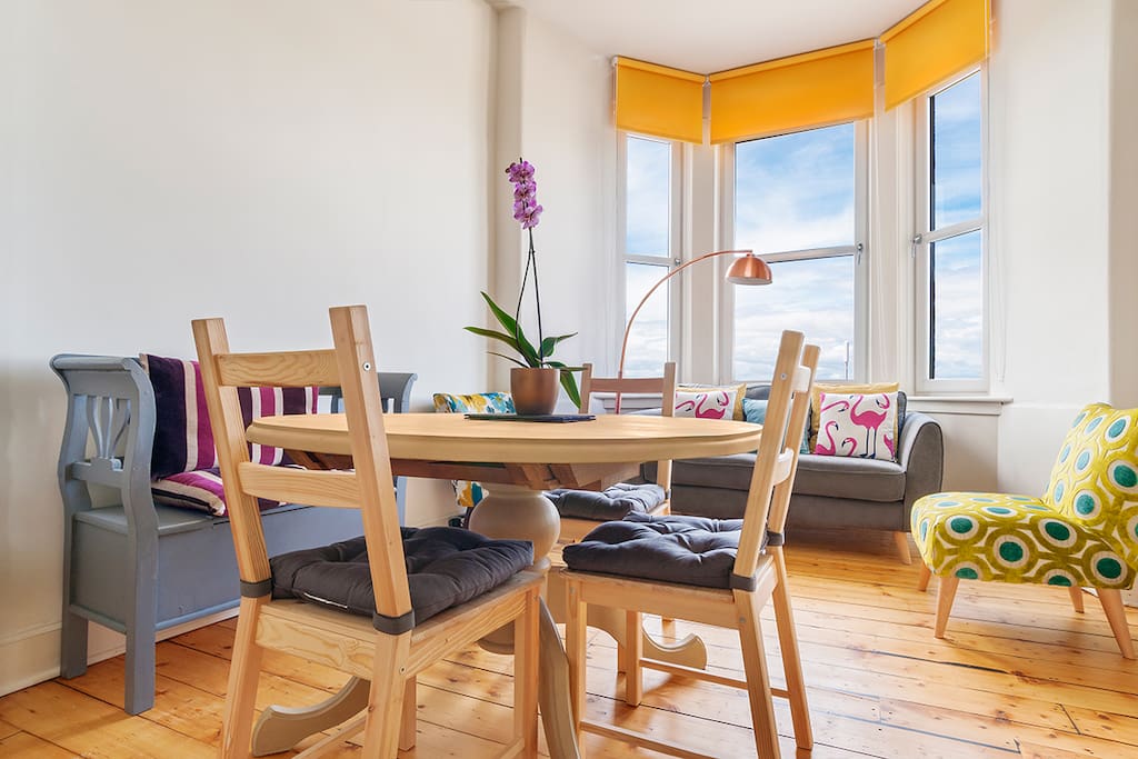 Bright, large living room kitchen