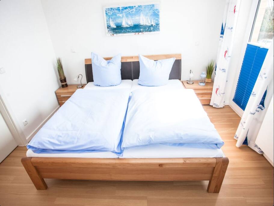 Schlafzimmer 1 - Bedroom 1