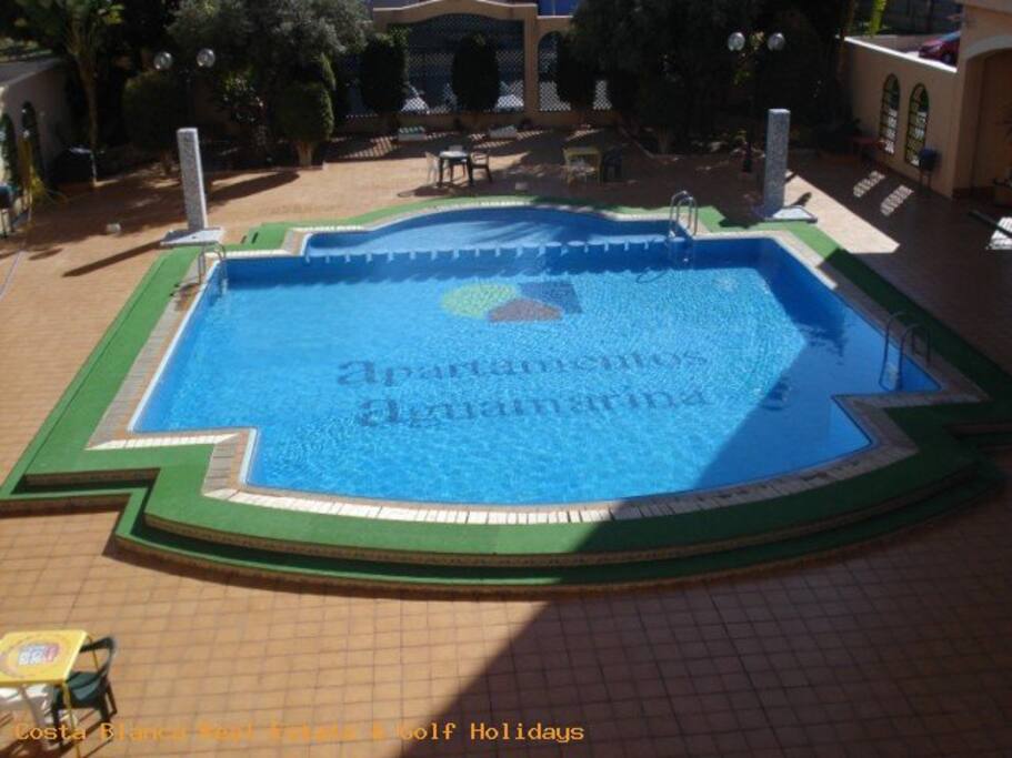 COMMUNAL POOL AREA