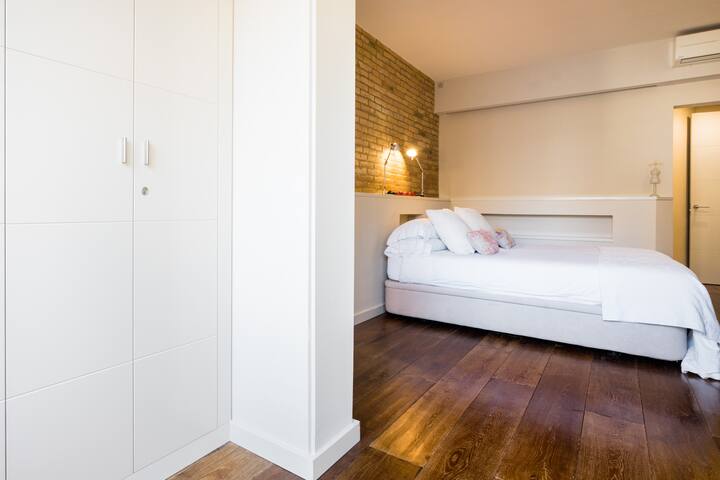 Situated in the Heart of Barcelona gallery image 4