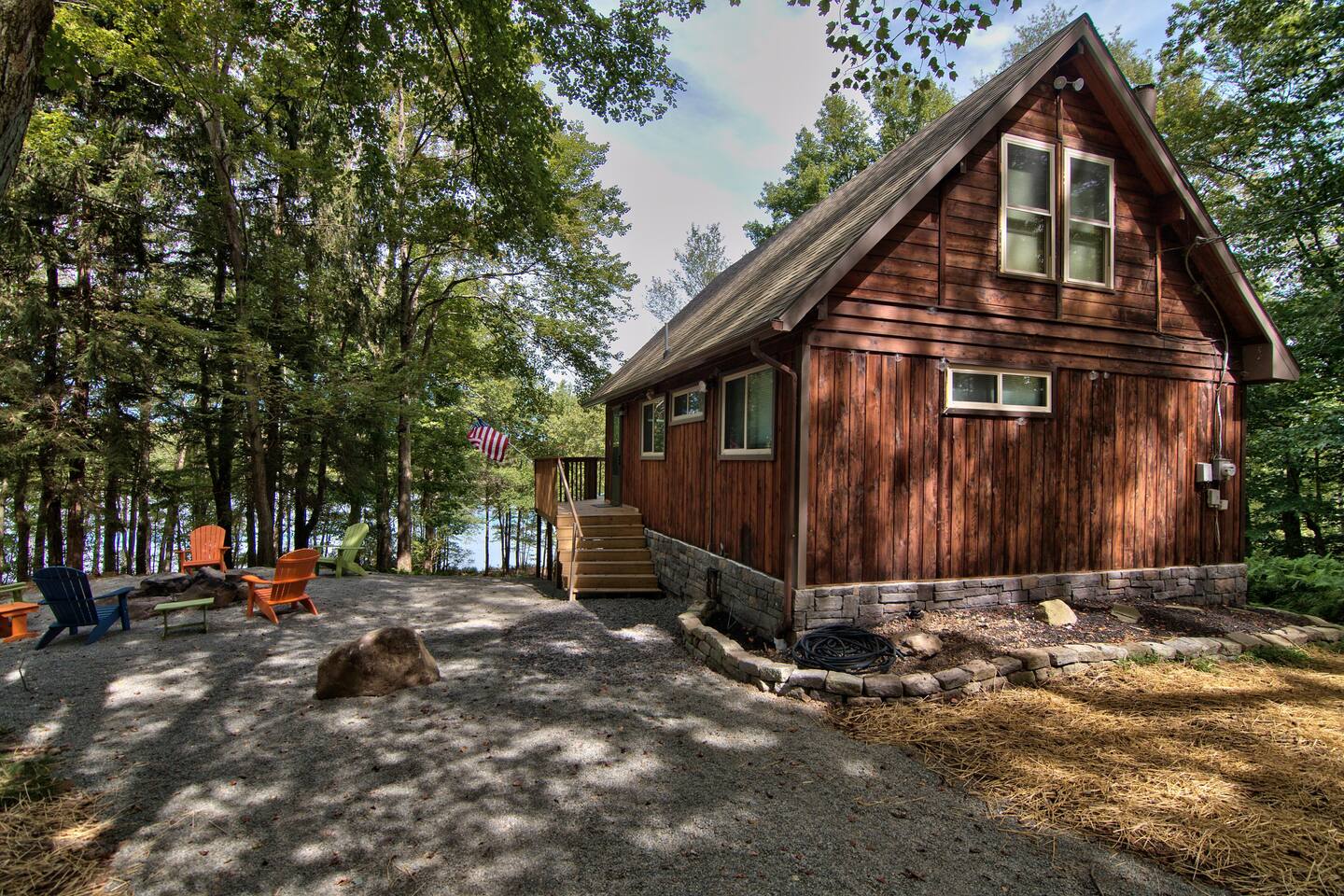 Lake Front Rustic Cabin Nestled In The Pocono Mtns Cabins For