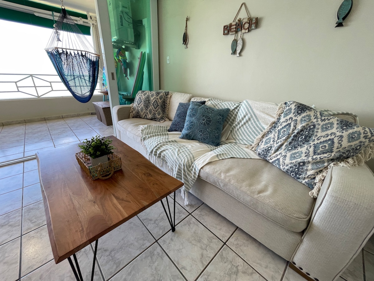 Popular Airbnb listing: Guest Favorite • Luquillo Beachfront 2BR/2BA in Playa Fortuna