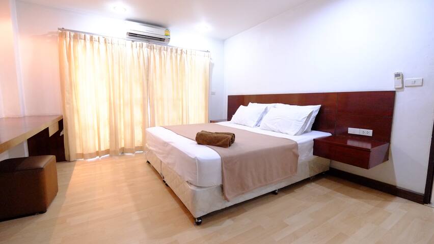 ★4BR |100m BTS | 12px I 4-10bed | Mall | Sukhumvit gallery image 3