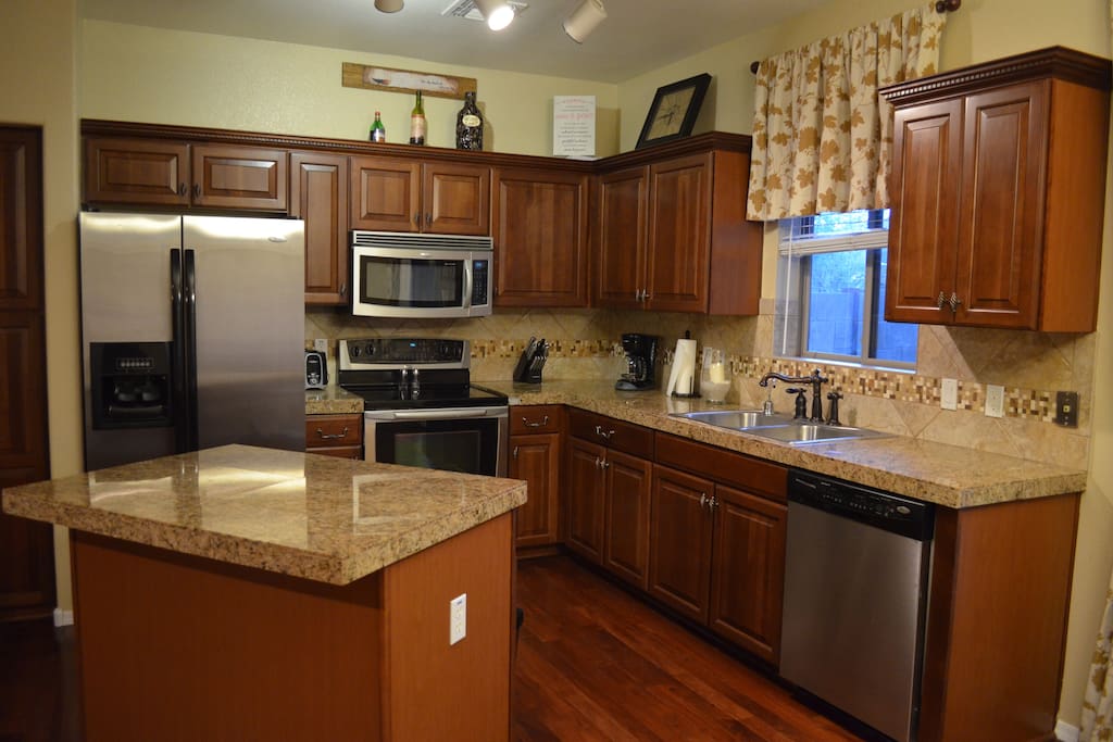 Kitchen - includes all dishes & small appliances. Patio with grill off kitchen.