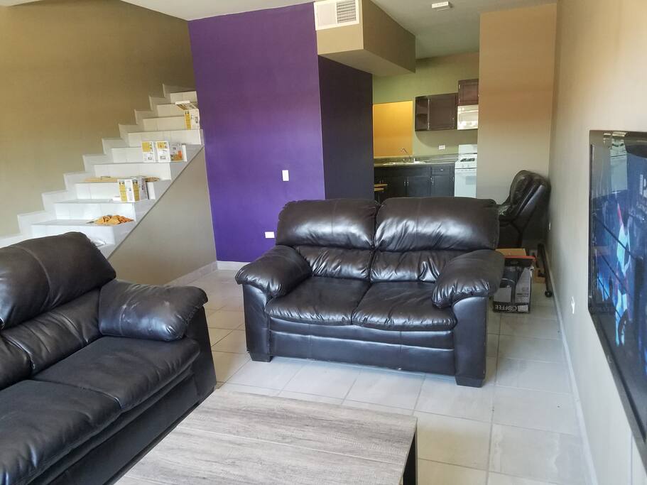 SALA CON TV