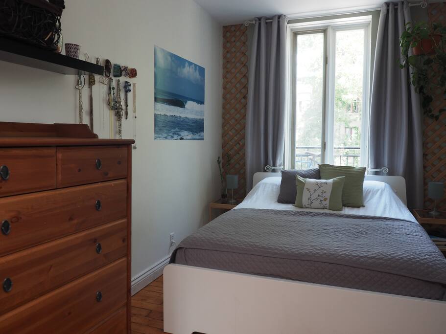 Lit grandeur Queen | Queen size bed