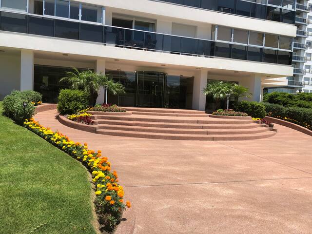 Hermoso Dep sobre Av Chiverta playas brava y mansa