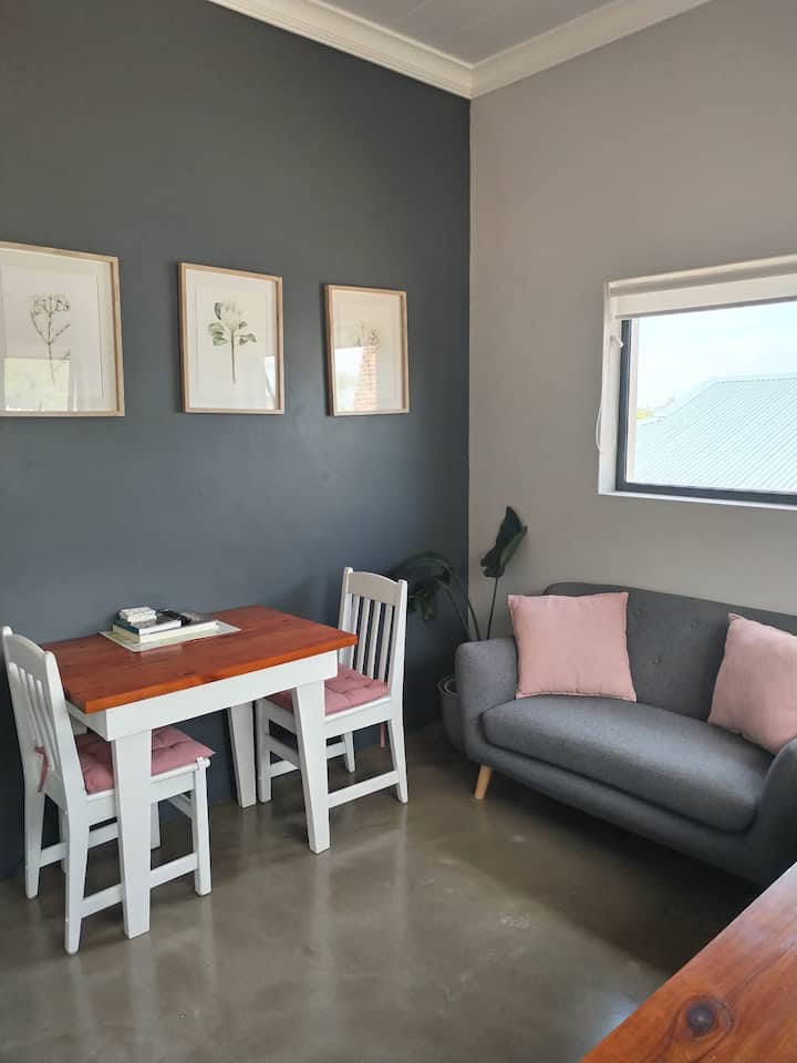 Fynbos Living - Comfy And Modern - Close To Nature - Bredasdorp