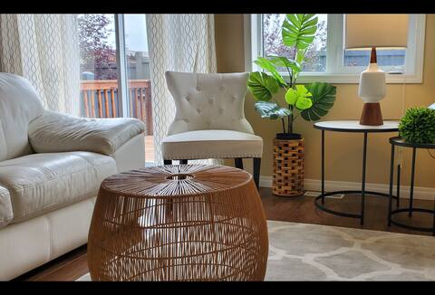 3 Bedroom Stylish Townhouse