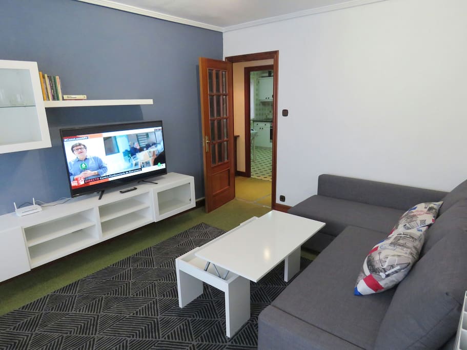 Salon con sofa/cama de 140 x 200 cms.