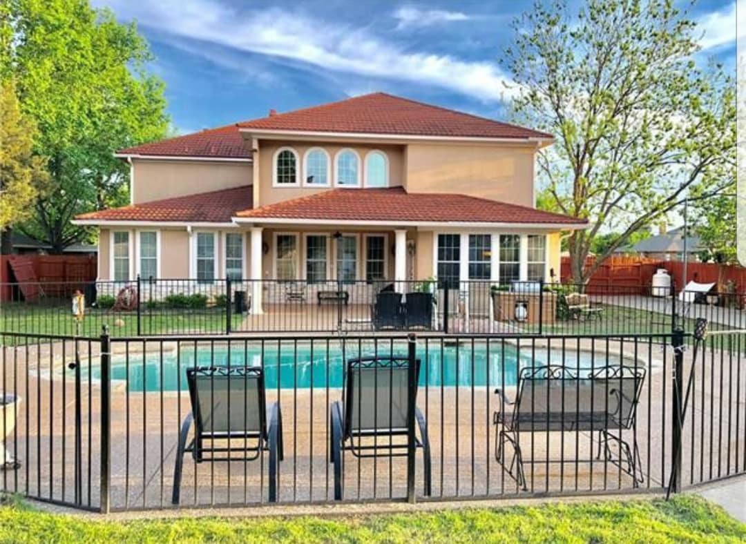 Beautiful Vacation Home near Joe Pool Lake 10 Houses for Rent in Grand Prairie, Texas, United