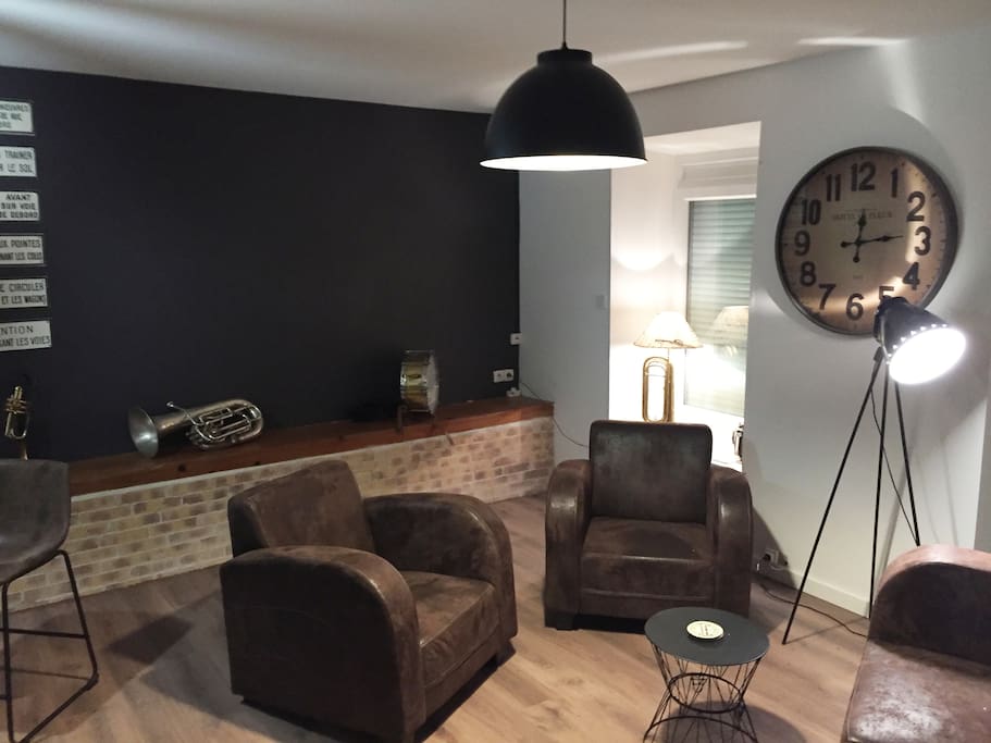 LE SALON VINTAGE CHIC