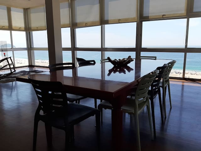 Apto Deslumbrante vista , um aquário  de03 quartos