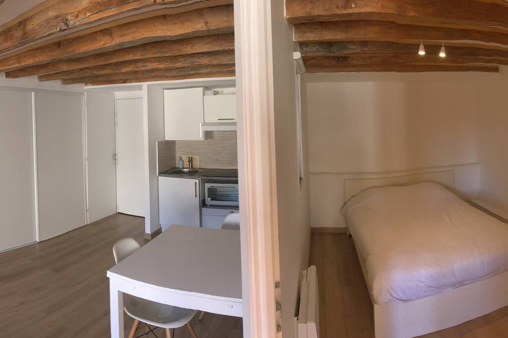 Salon et chambre 1