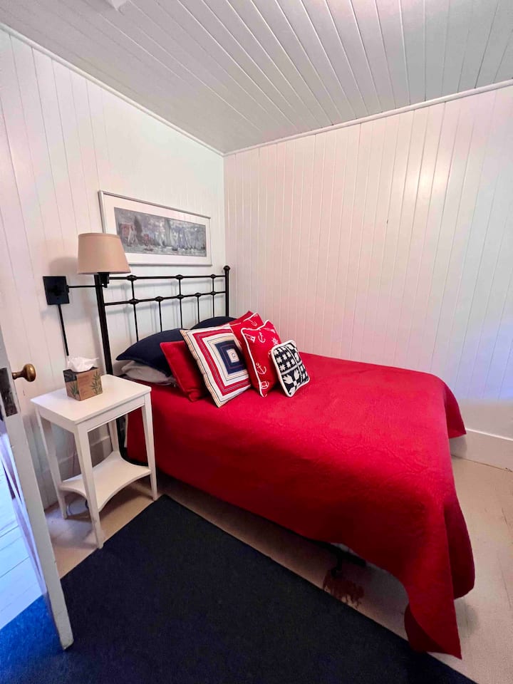 Ნაოსნობის ოთახის სრული საწოლი