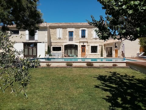 Mas du Cuirassier – Vacation in Provence!