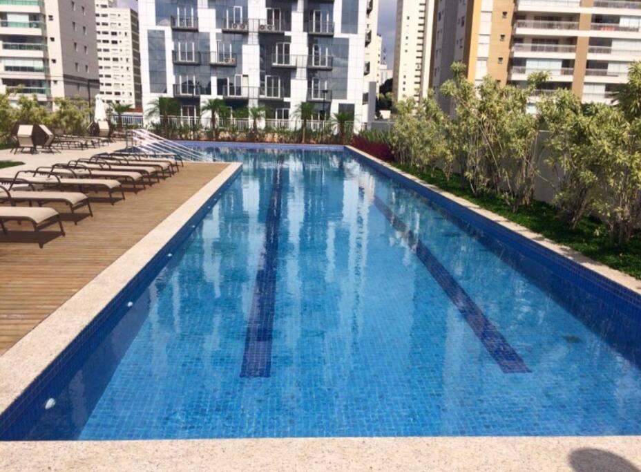 Piscina 25m não aquecida