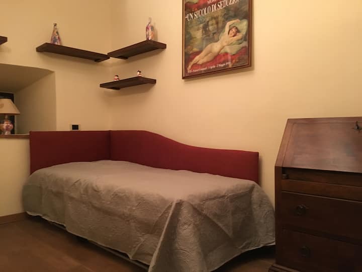 La stanza nella torre - The bedroom in the tower