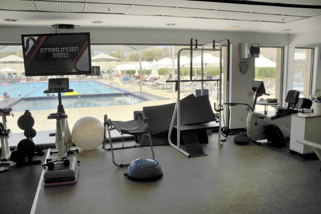 24 hour gym