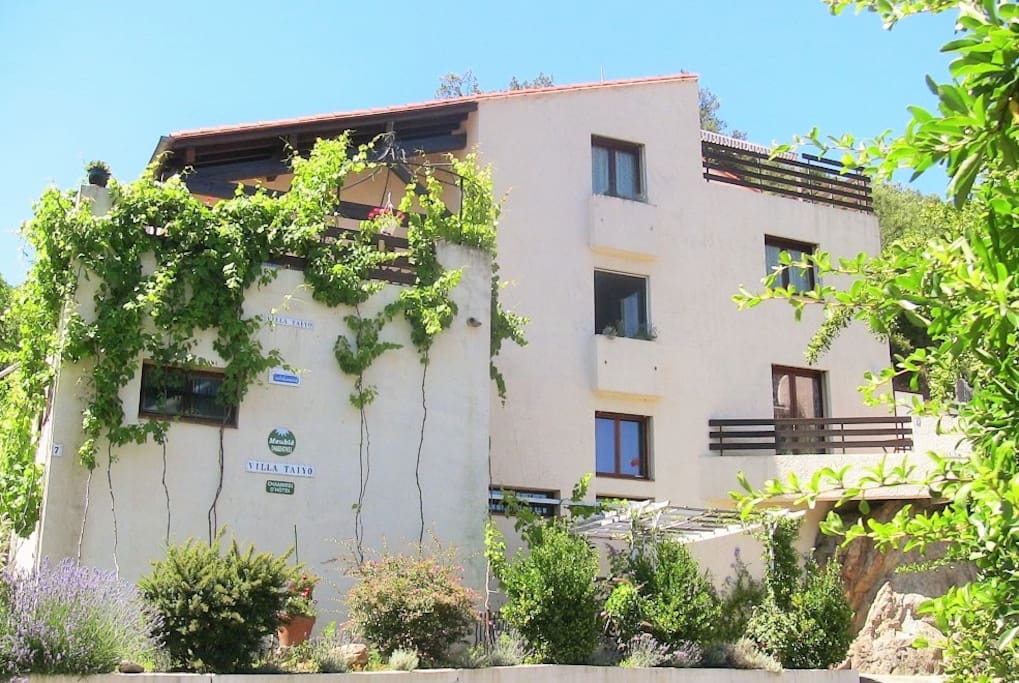 Façade