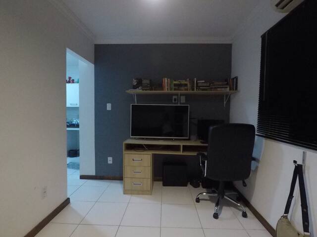 Kitnet no centro de angra.