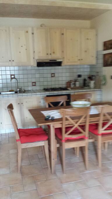 angolo cottura e zona
pranzo