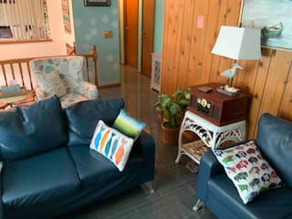 Lake Erie Beach House, Angola, 4 Bed, photo 2 of 57