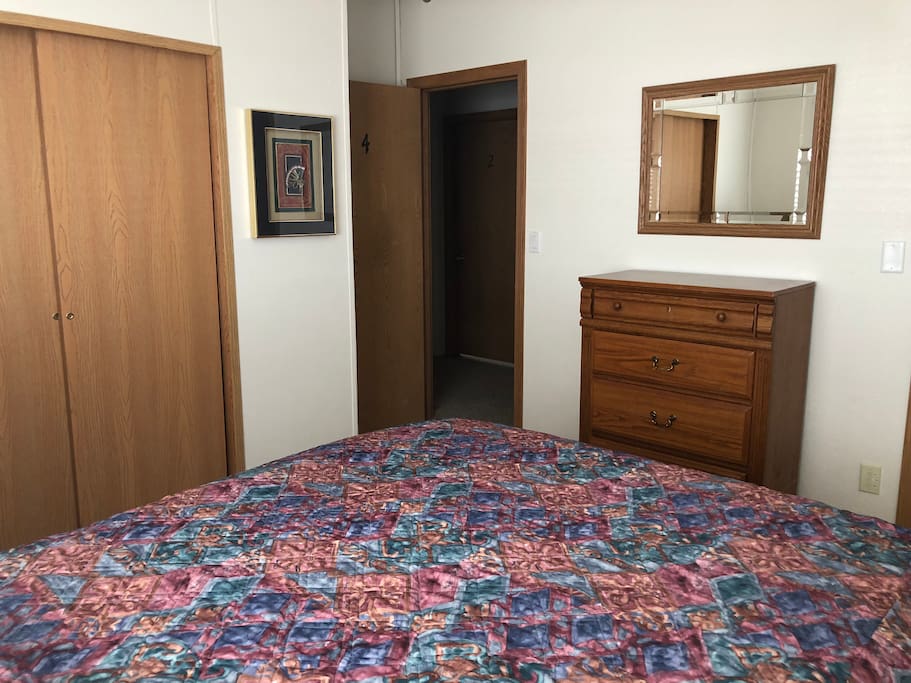 Closet & Dresser