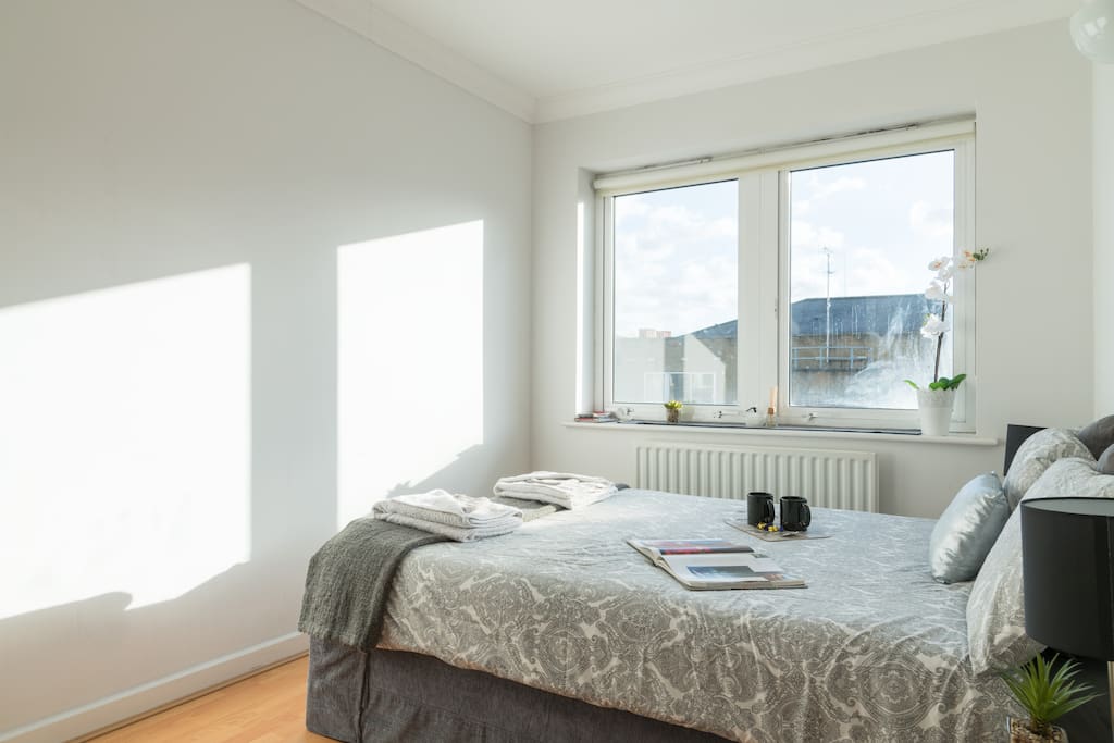 Your room - Linen & Towels are provided