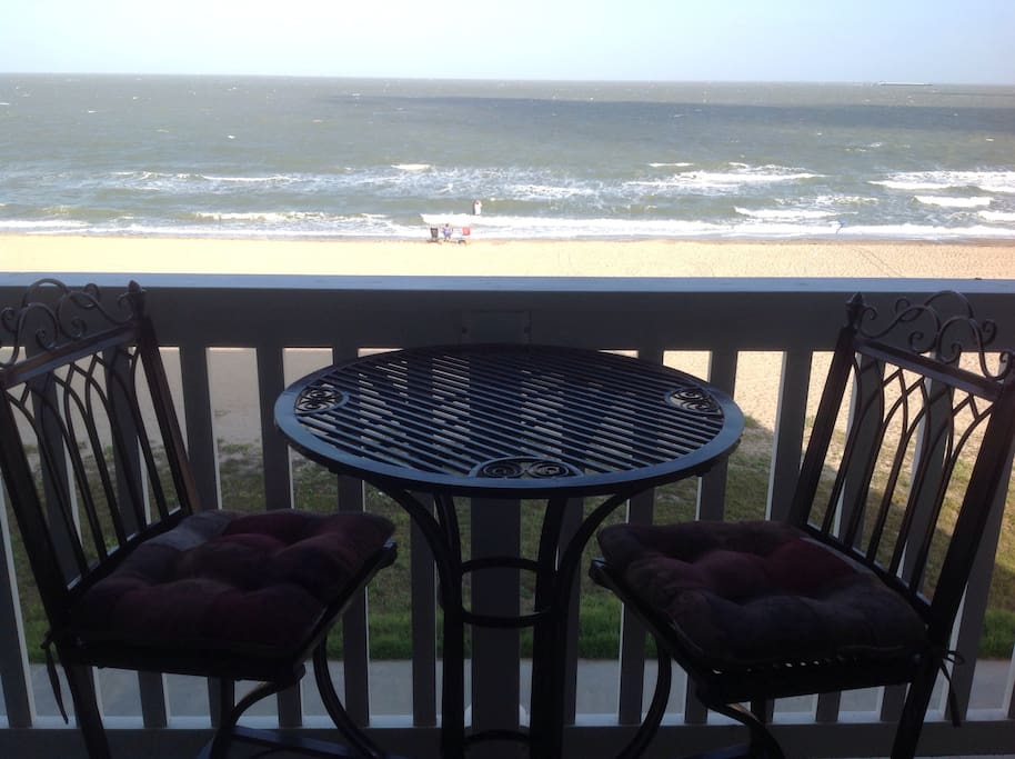 Beachfront VIEW from YOUR Balcony!