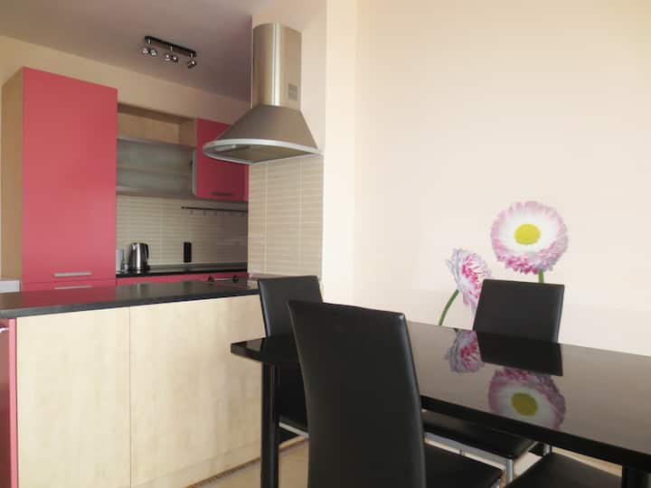 Panoramic 3-bedroom Apartment - Varna
