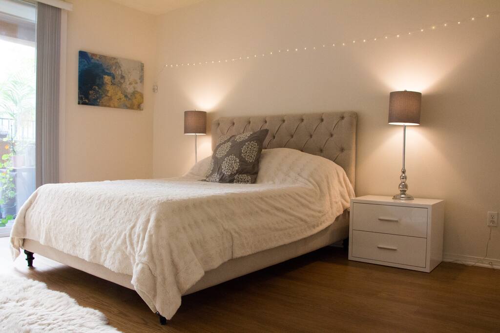 Main suite has a private bathroom, very comfortable bed and own balcony with view to the pool