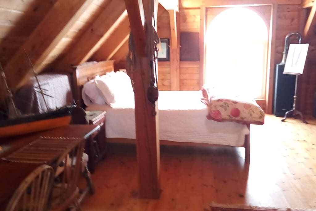 Queen size bed