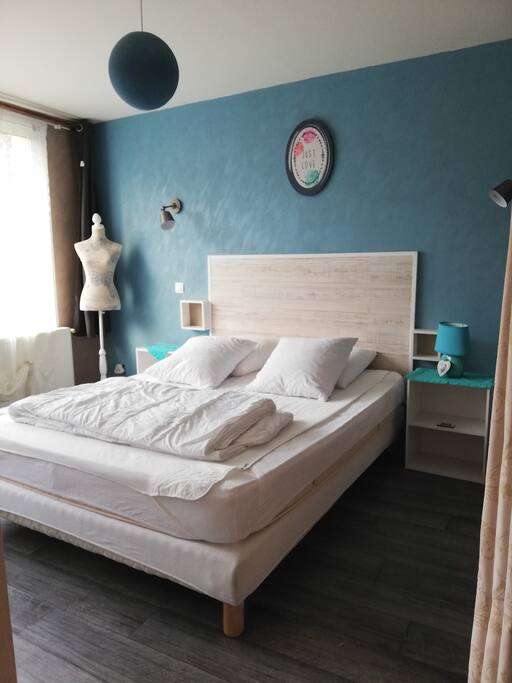 chambre lit king seize