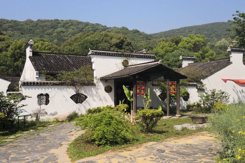 这里都是徽派建筑,独具一格。