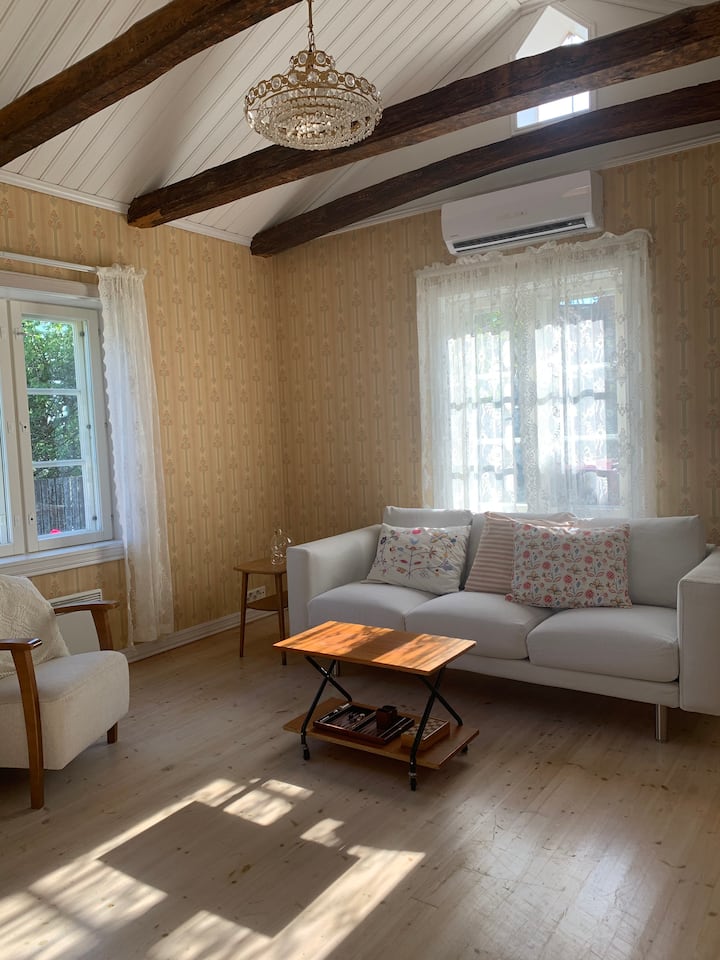 Charming Summer House With A Sea View - Uusikaupunki