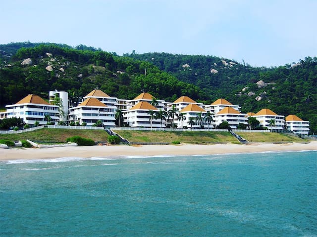 Sea View Ancient Chinese Style Two Rooms Suite