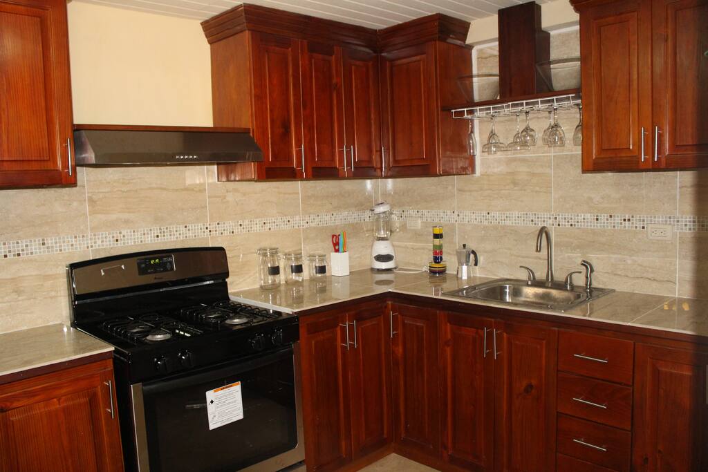 Full Kitchen