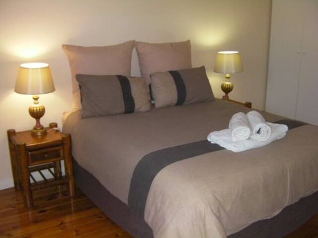 #2 Green Point 2 Bed/R Apartment near Waterfront